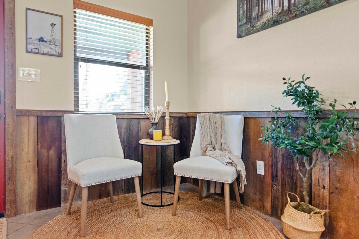 The Tasman at Nicole Creek Cabins image 8