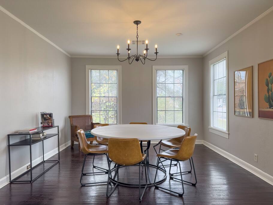 Cozy Bungalow on Washington – Private Office image 23