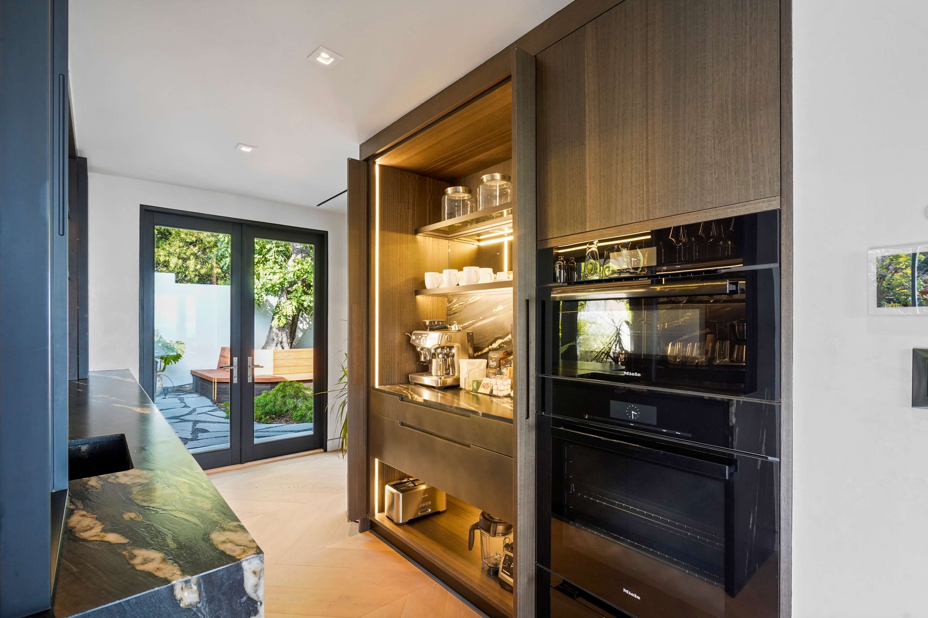 Residence image 6