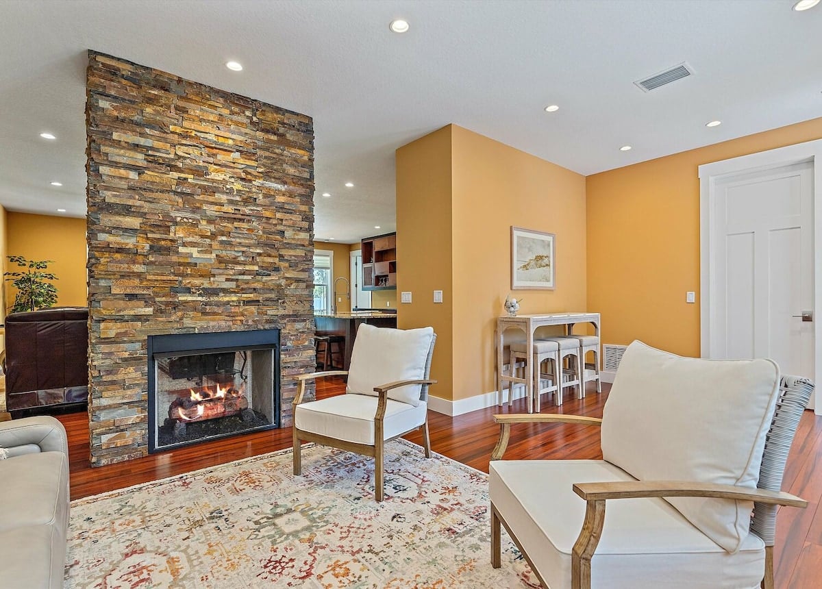 Residence image 3