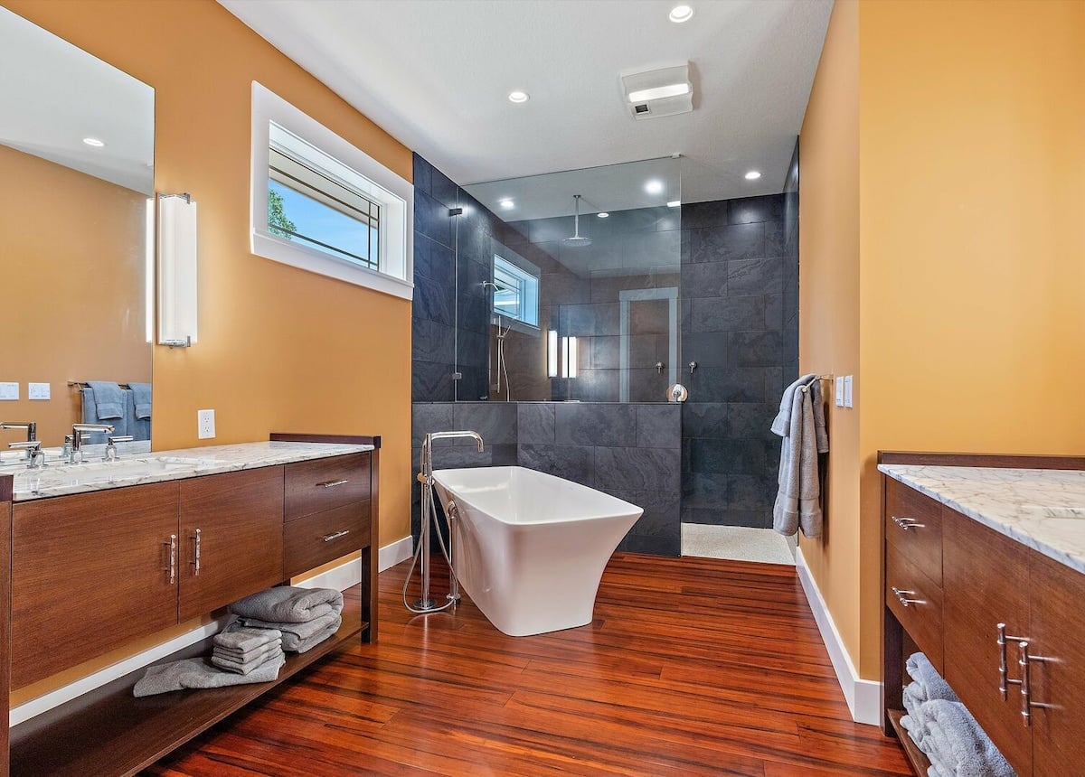 Residence image 2