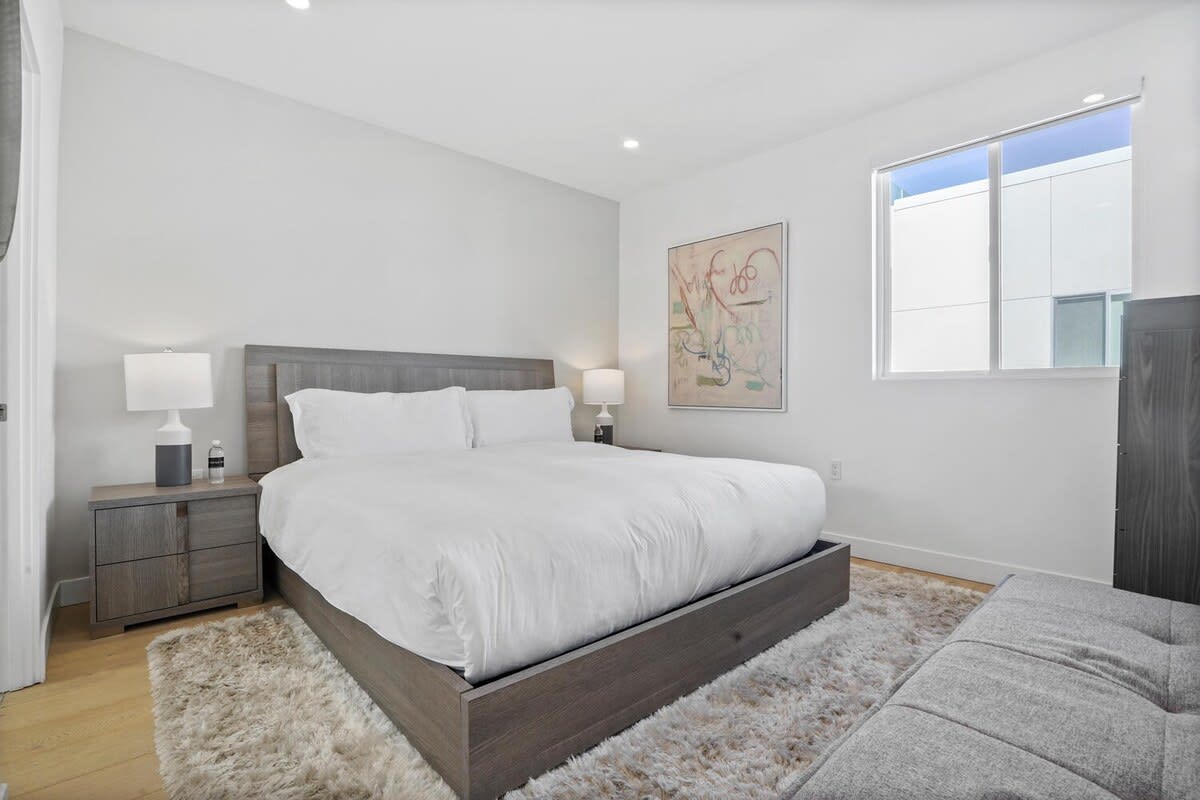 Residence image 1