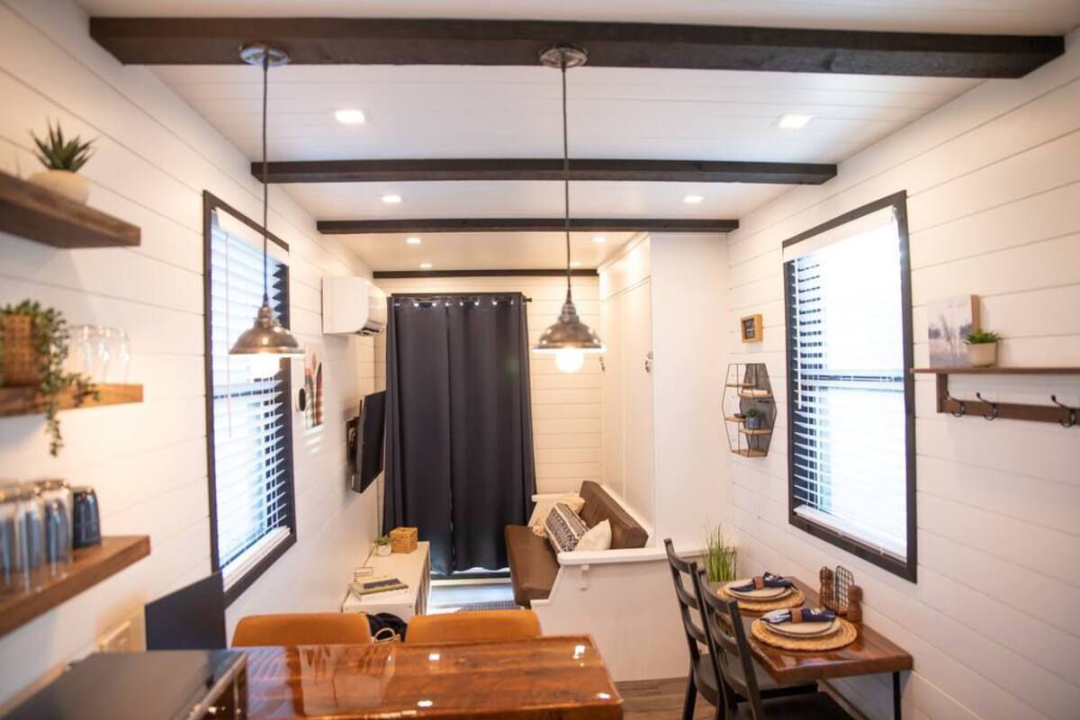 Residence image 3