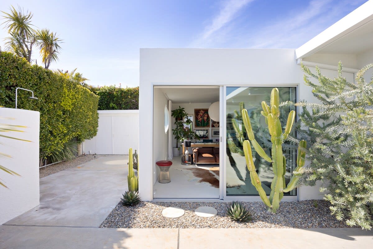 Elegant seaside living in the Palisades in Los Angeles, CA