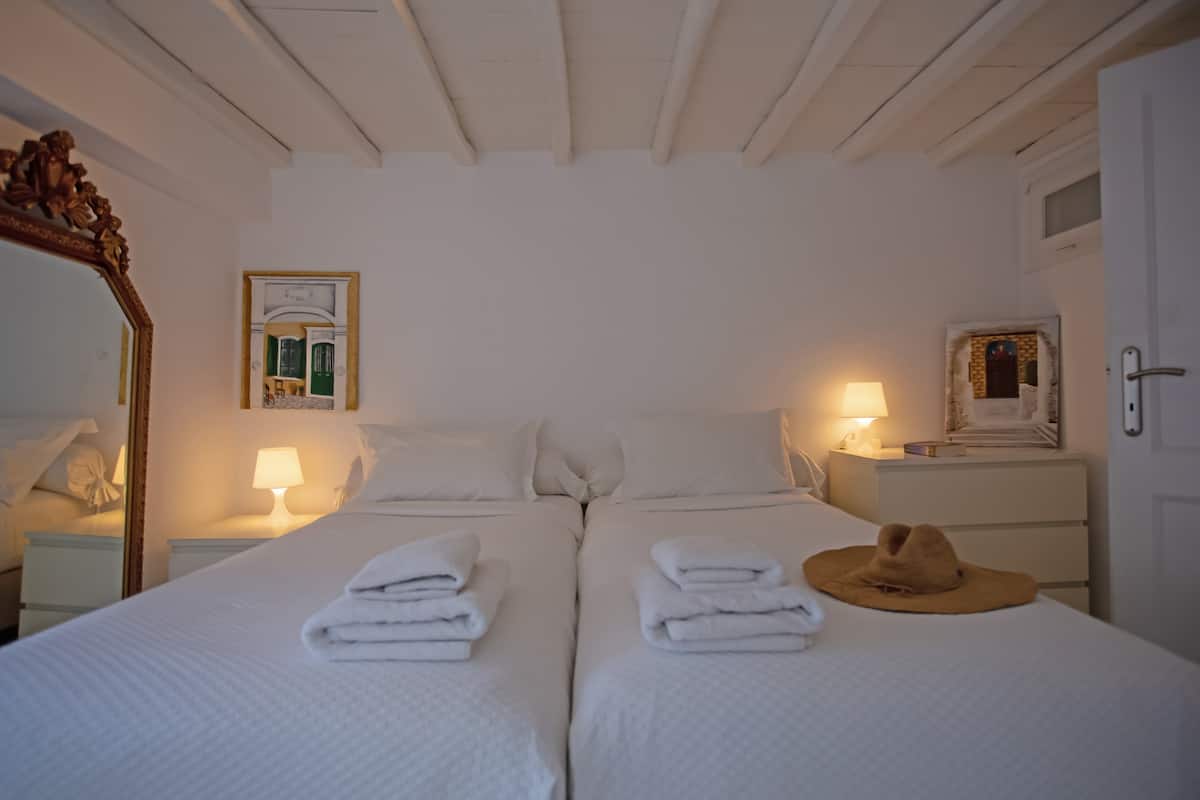 Residence image 1