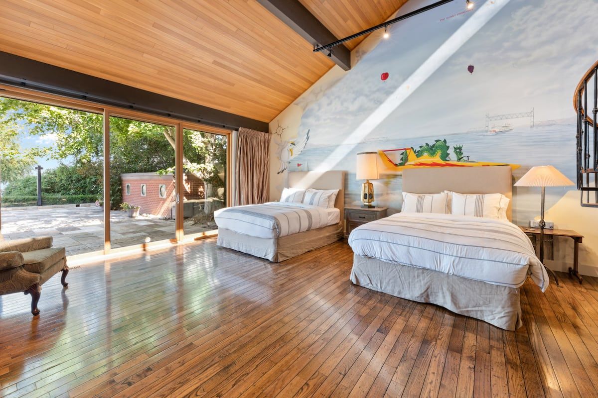 Residence image 1