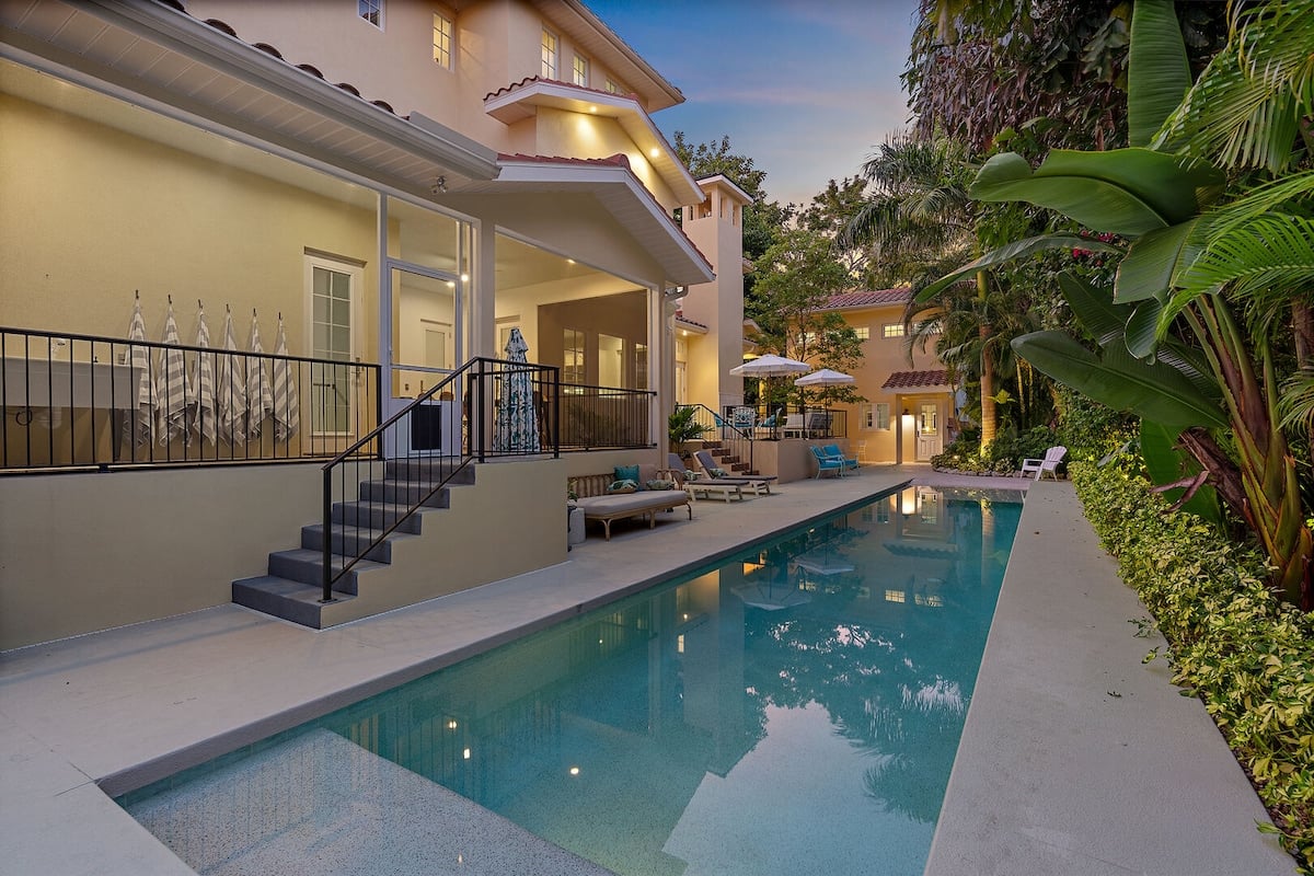 Discover coastal luxury in Sarasota's Sapphire Shores in Sarasota, FL