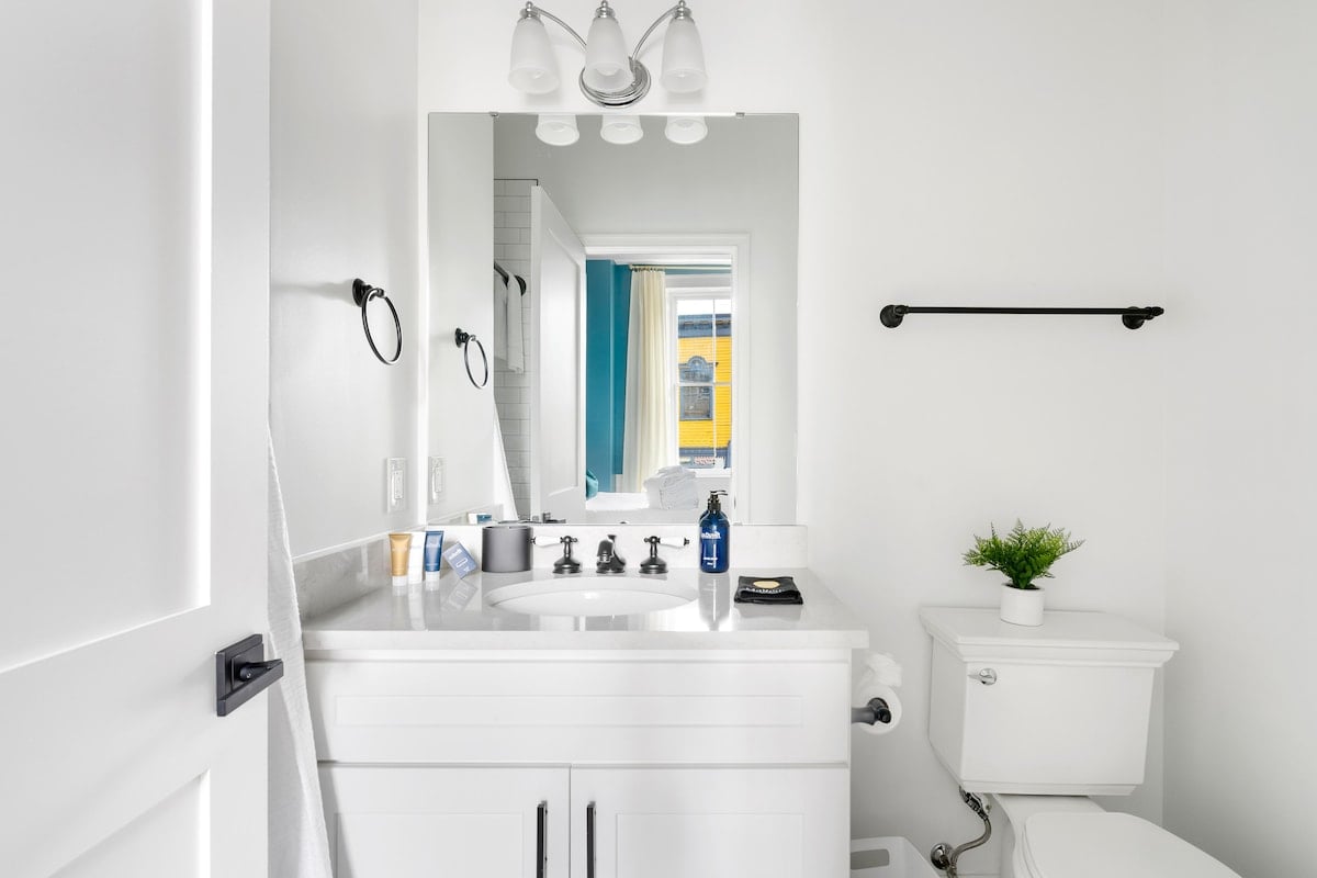 The Martini Suite | Lively King Street Abode image 24