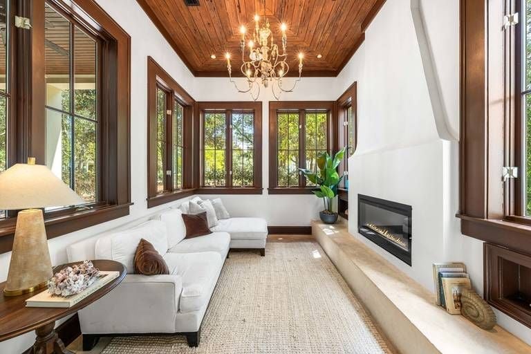 Residence image 6