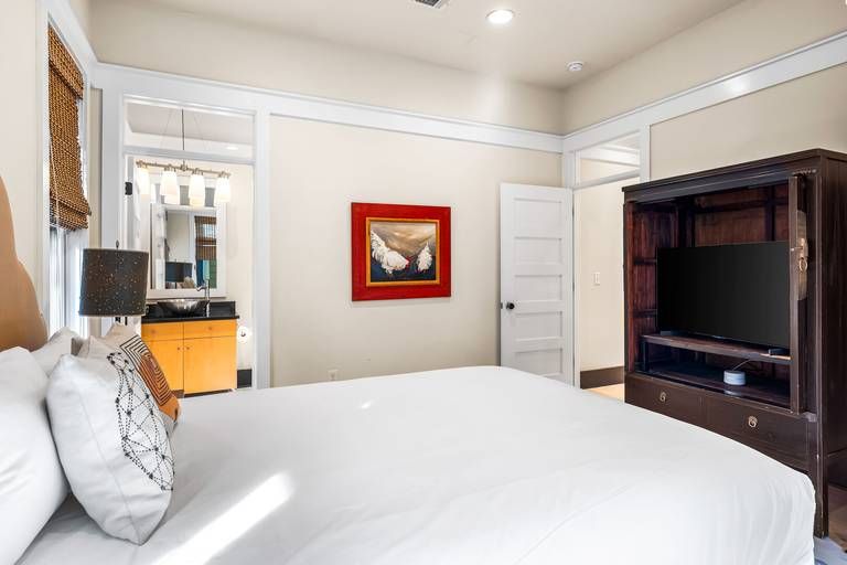 Residence image 2