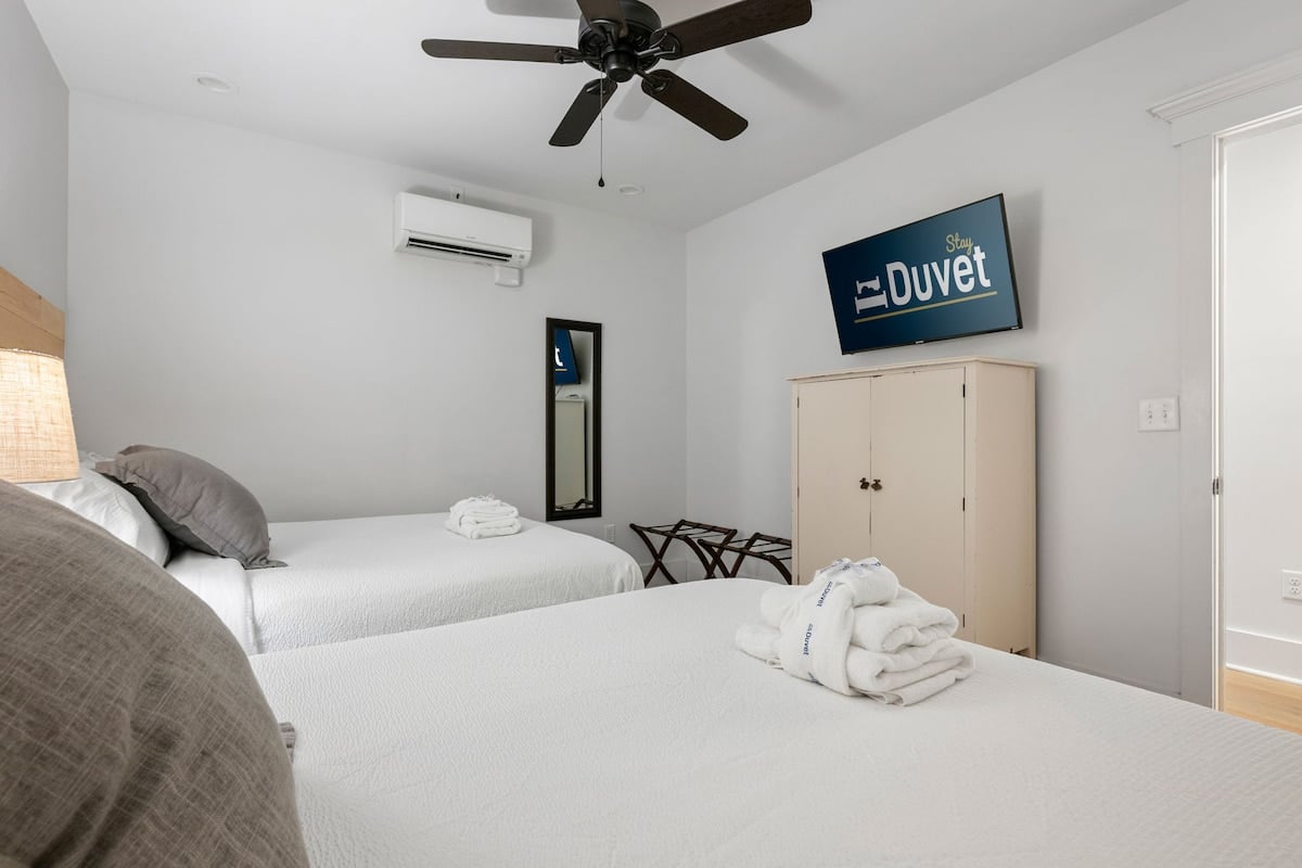 The King Suites at 493 - 8 Suites, 16 Bedrooms image 63