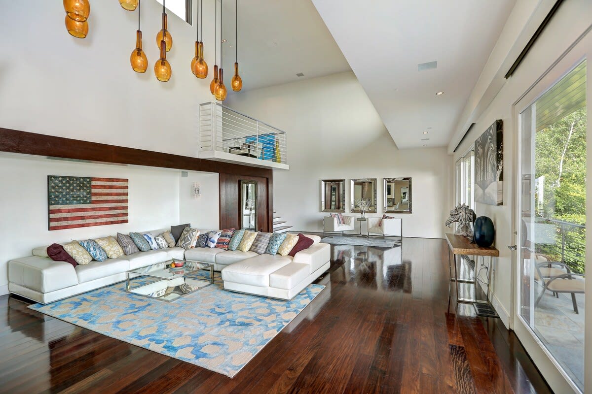 Residence image 6