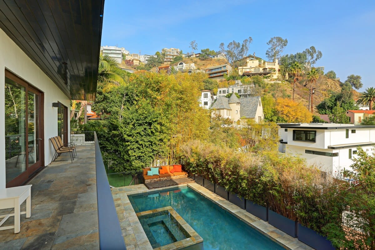 Residence image 2