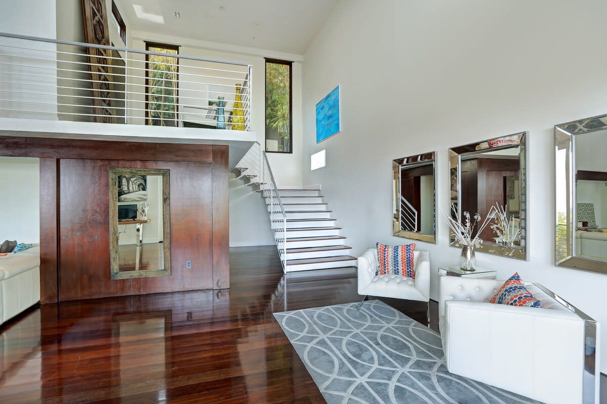 Residence image 4