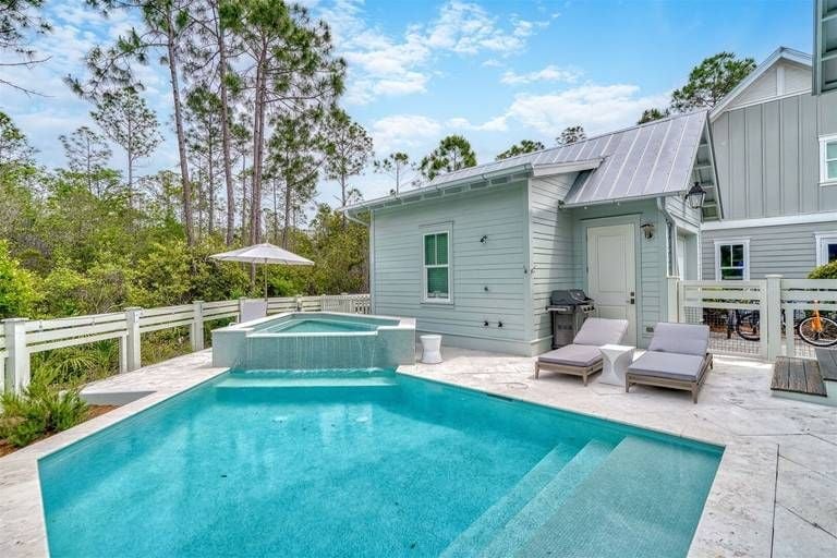 Residence image 2