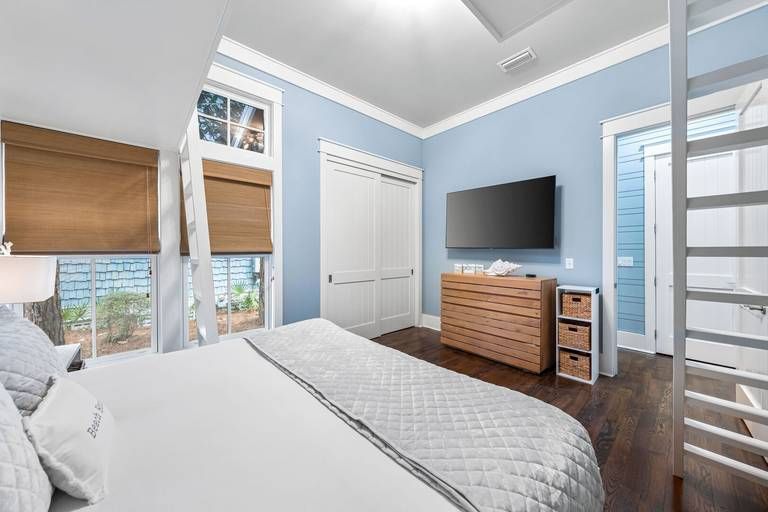 Residence image 3