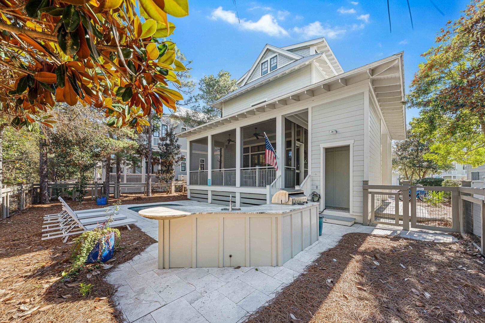 Residence image 3