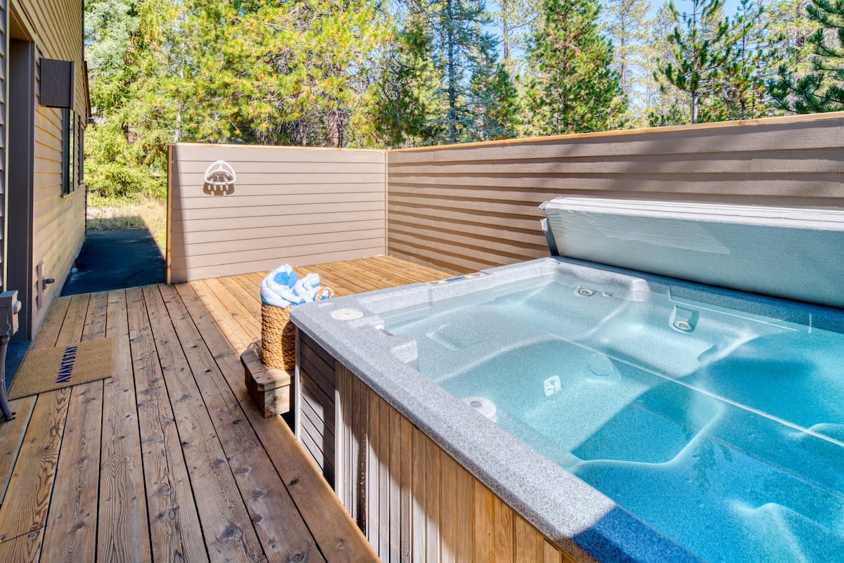 Indulge in the Ultimate Sunriver Getaway in Sunriver, OR