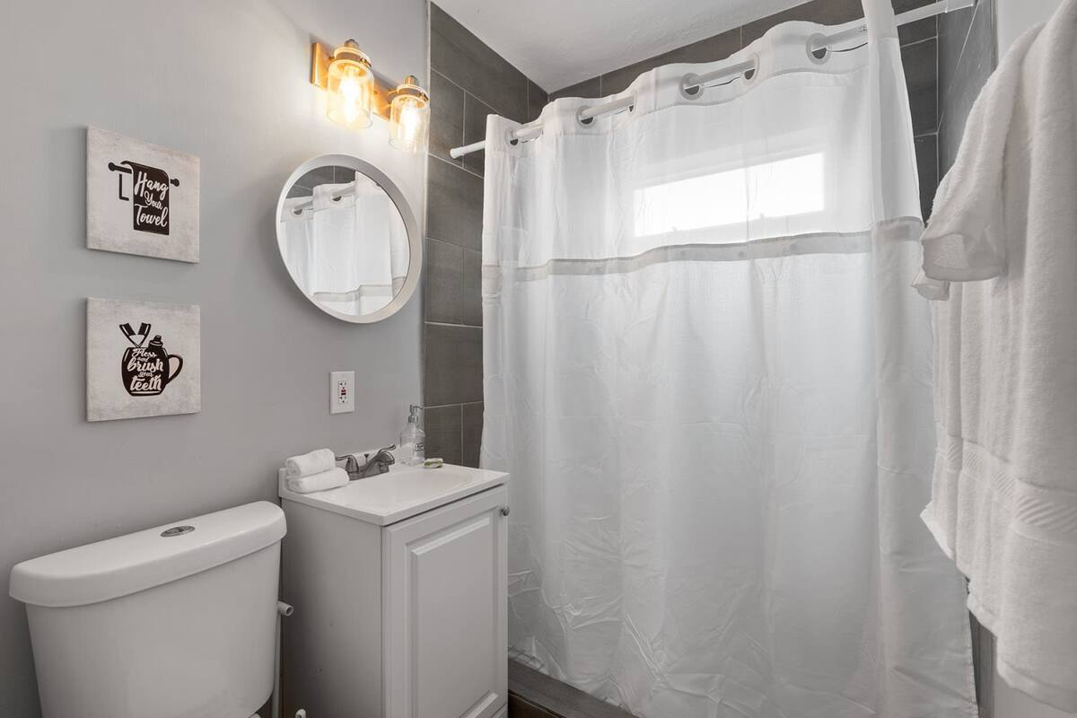 Unwind in the lap of luxury with unmatched comfort in Fort Lauderdale, FL