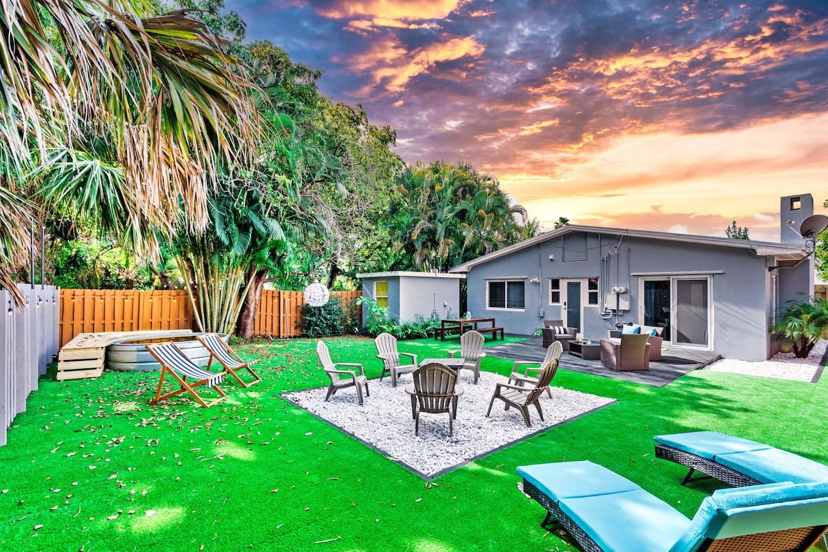 Unwind in the lap of luxury with unmatched comfort in Fort Lauderdale, FL
