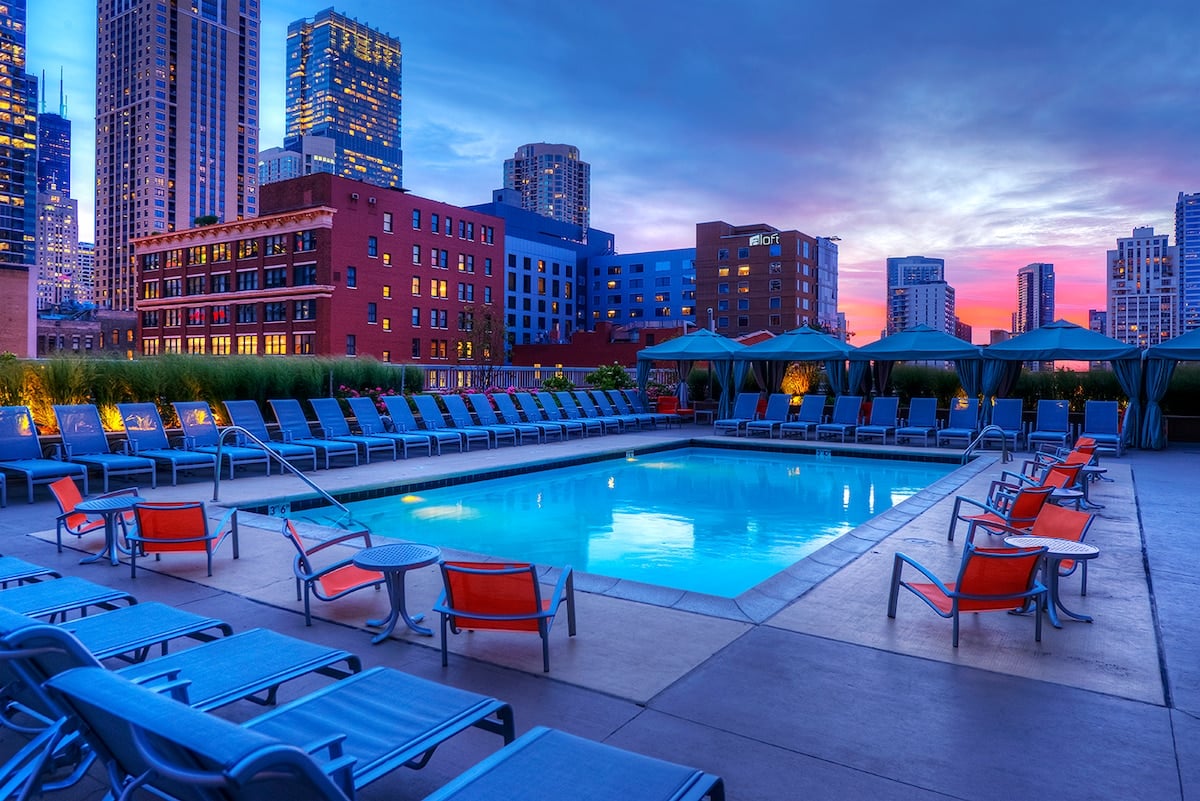 50th Floor Mag Mile Studio image 15