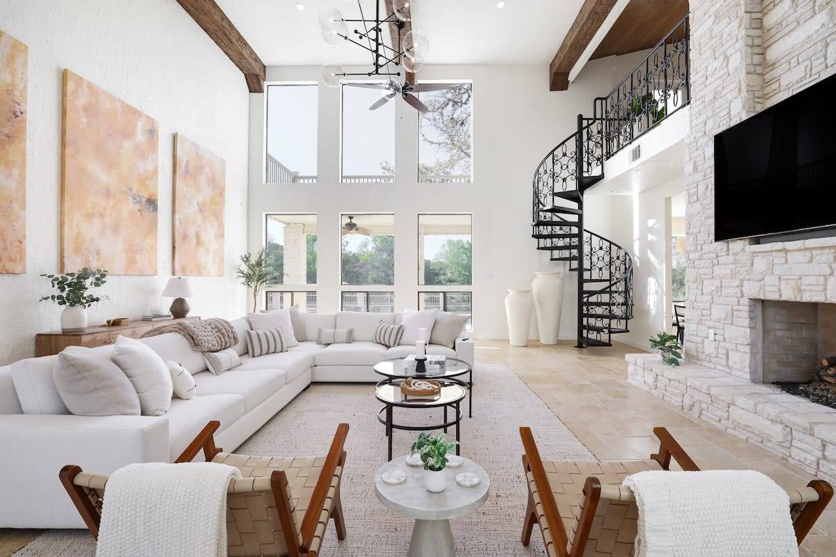 Luxe living room