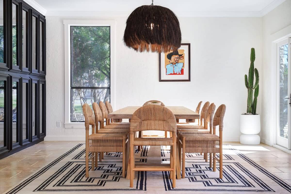10 person dining room
