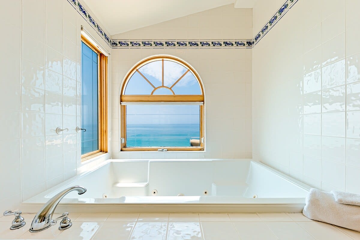 Residence image 3
