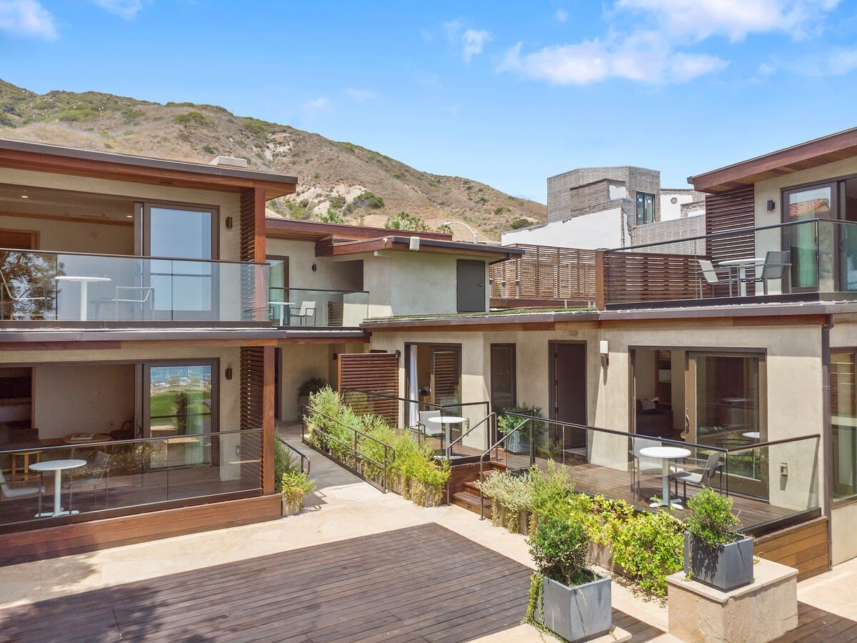 Residence image 2