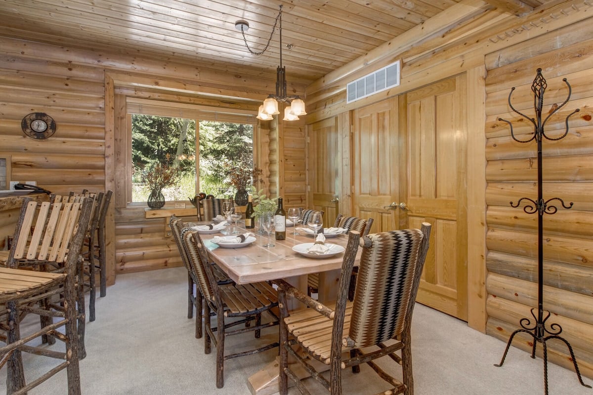 Abode at Black Bear #253 | Deer Valley Ski Access image 9