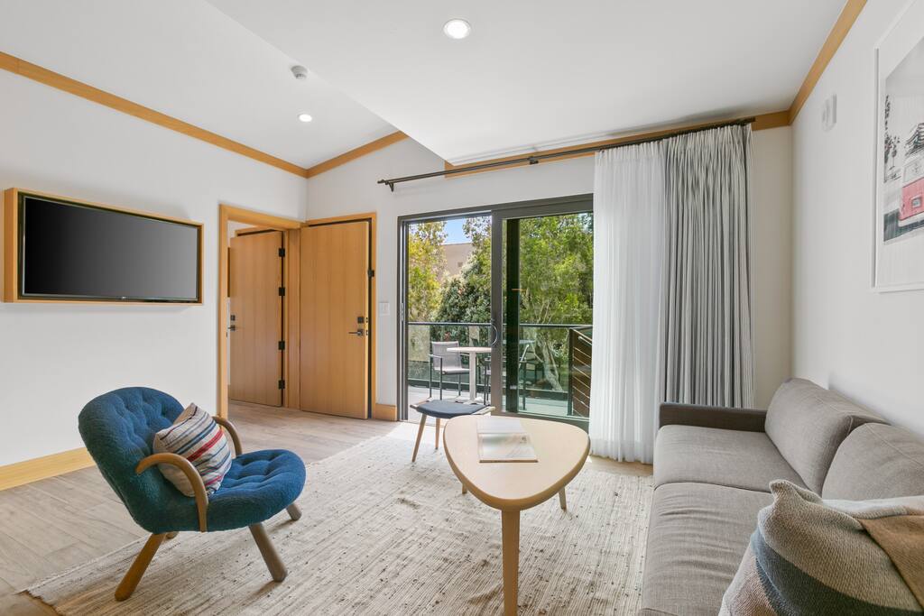 Residence image 1