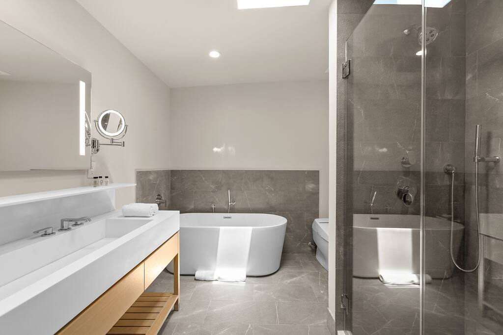 Residence image 3