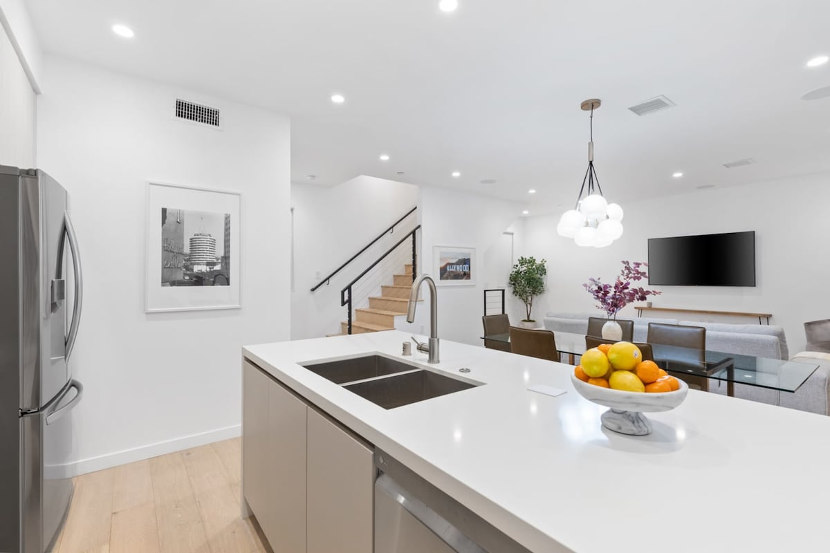 Residence image 3