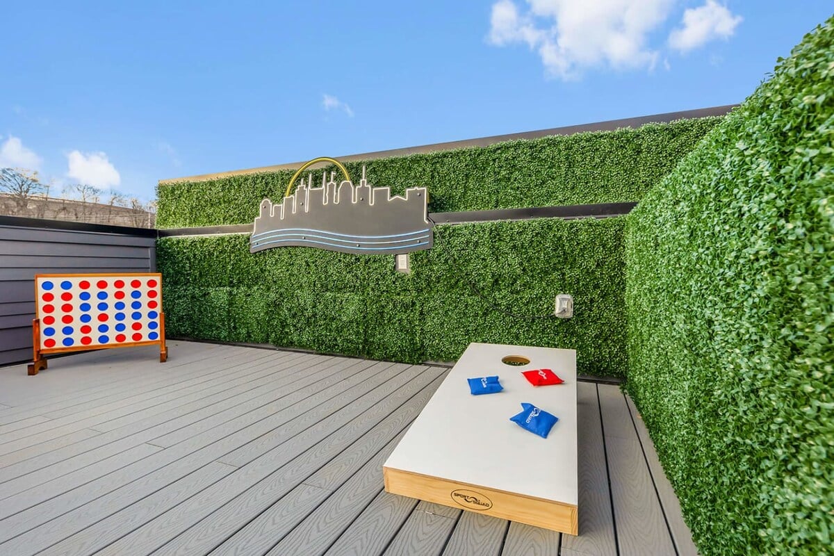 Spacious Rooftop Perfect for Gatherings and Relaxation
