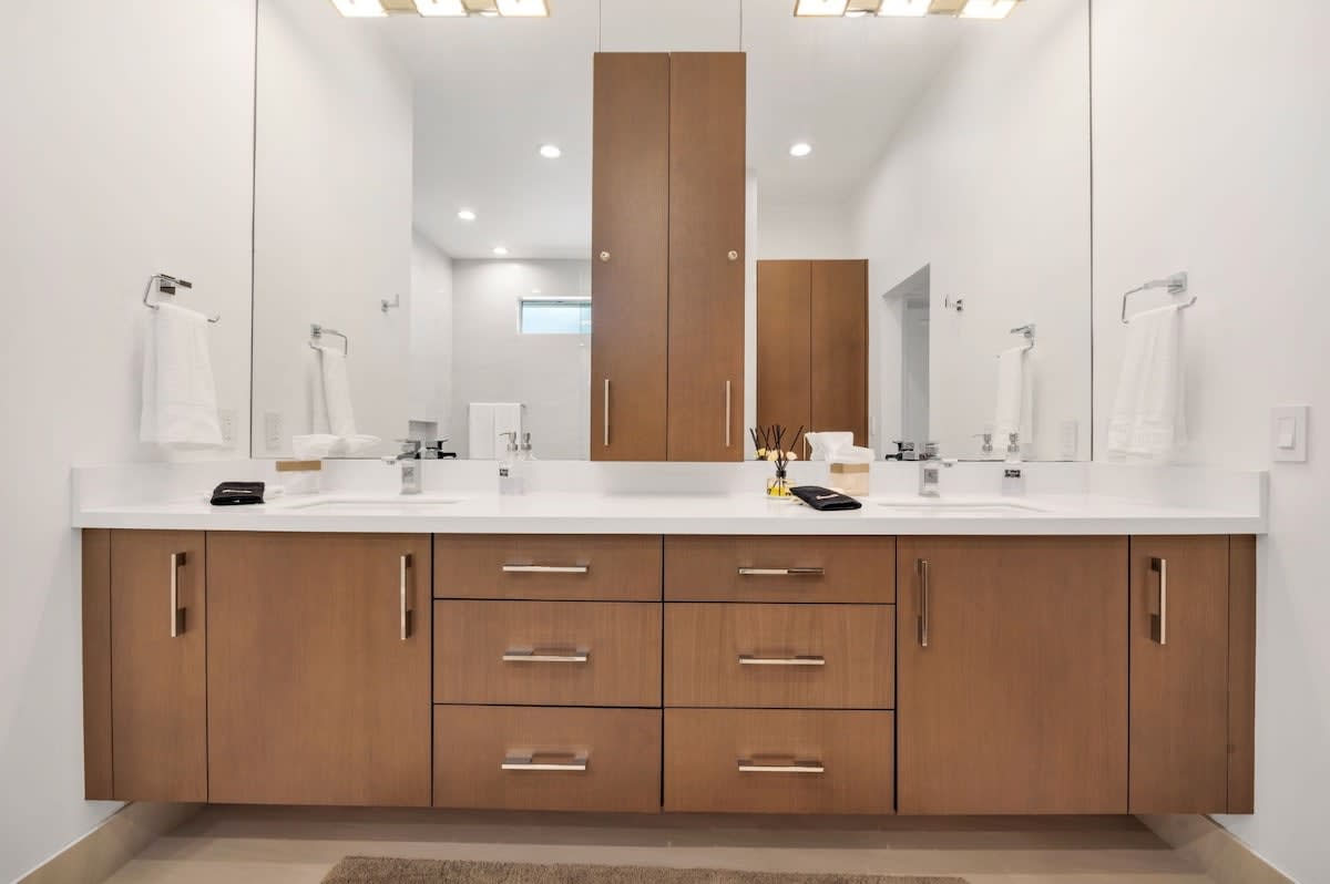 Residence image 3