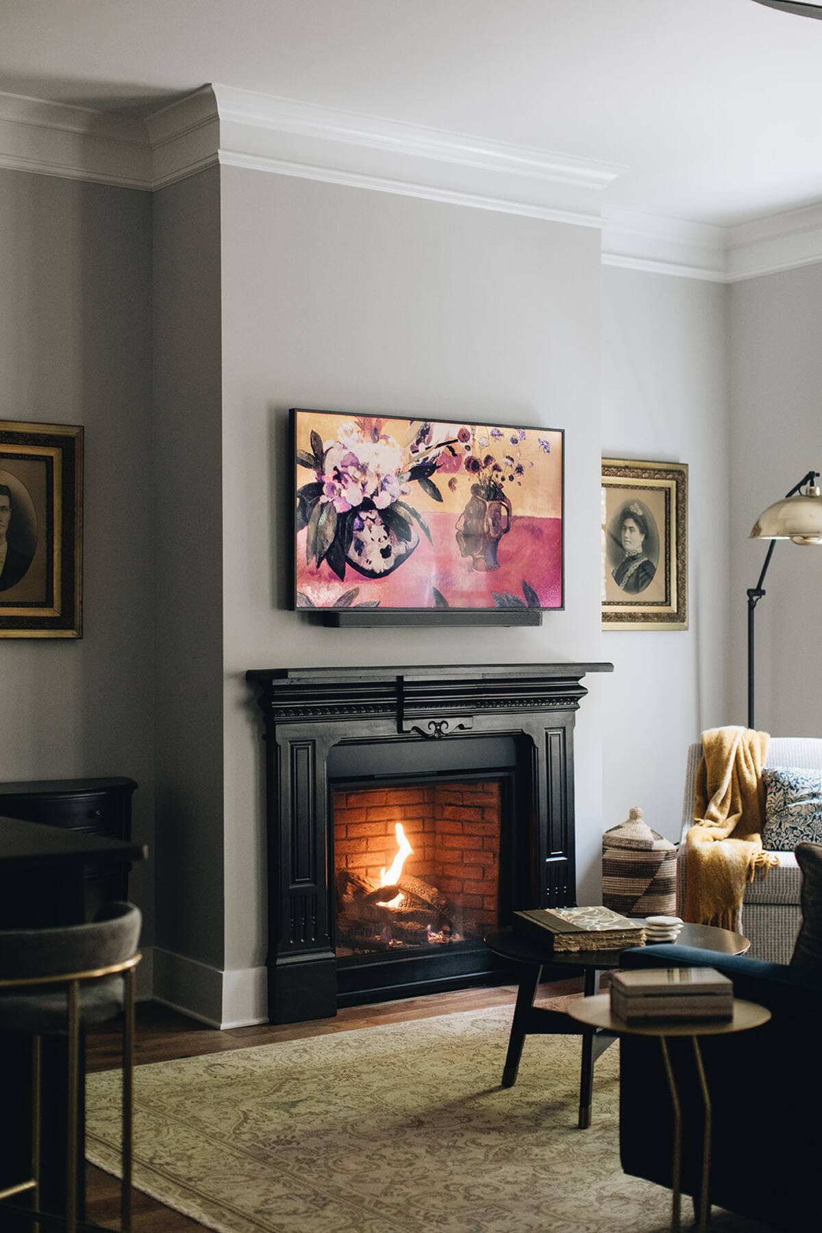 Living Room with gas fireplace and 55" frame tv