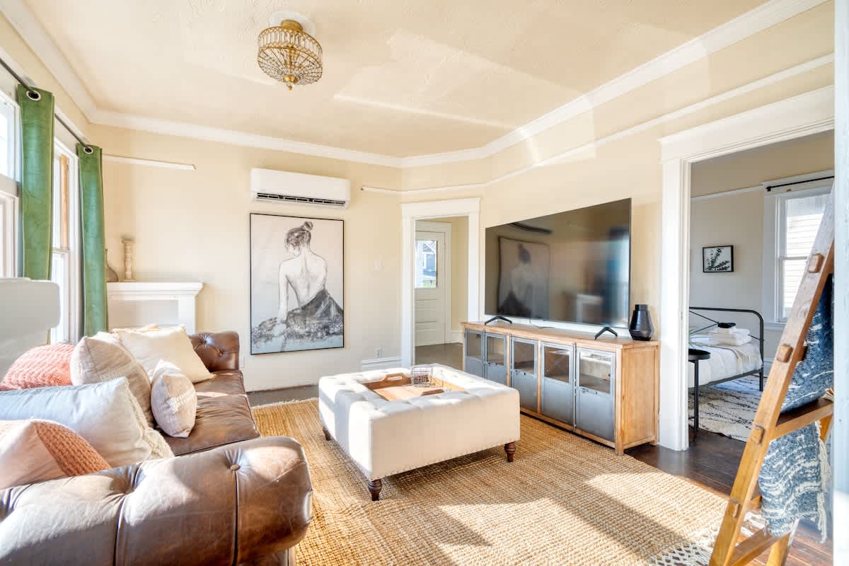Residence image 2