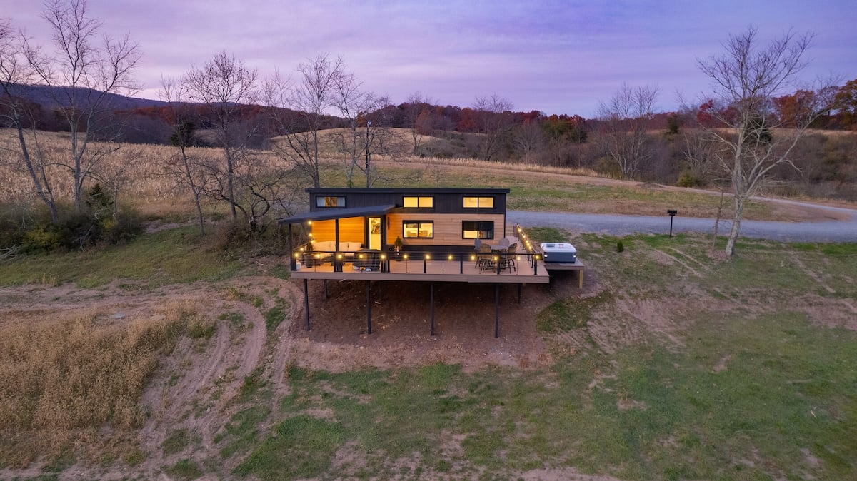 The Perch | Amazing Views + Fire Pit + Grill image 36