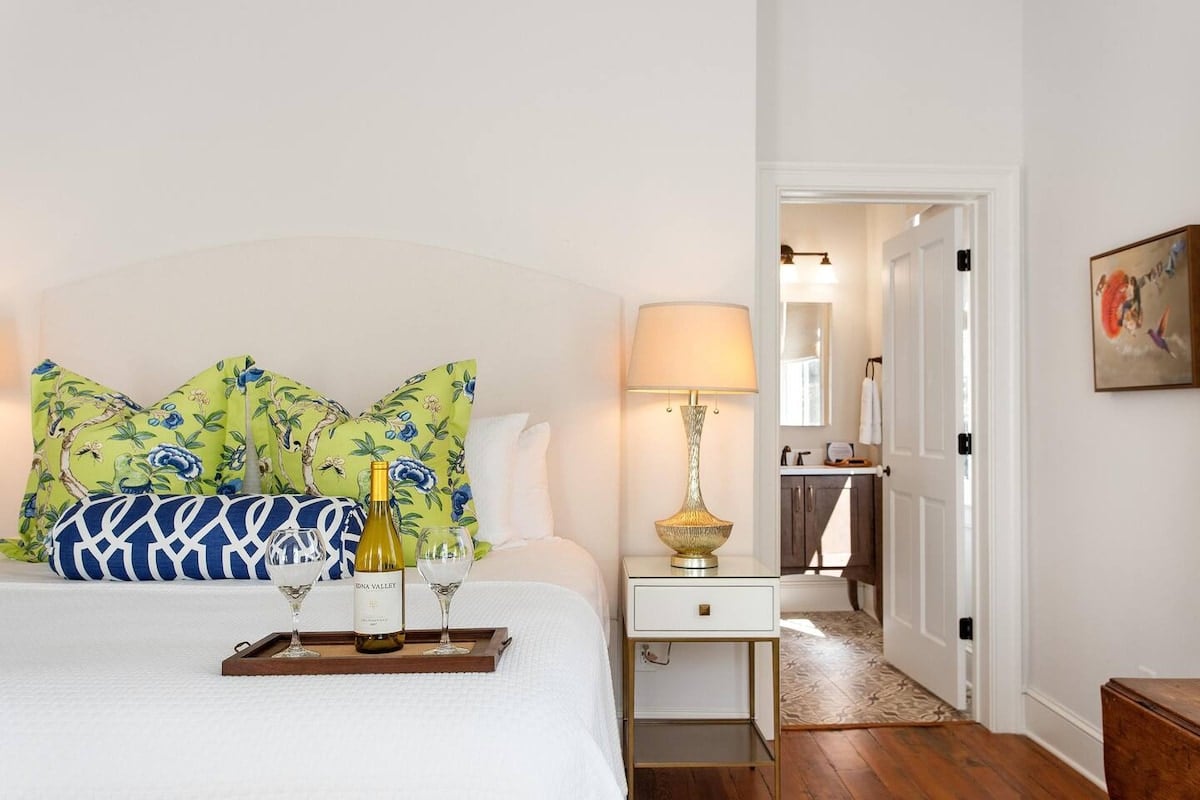 Embrace Luxury & Tradition in One Stunning Space in Charleston, SC