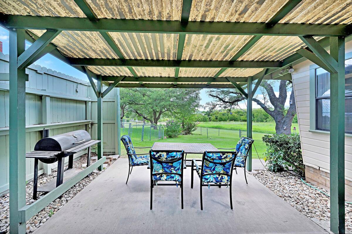 Residence image 2