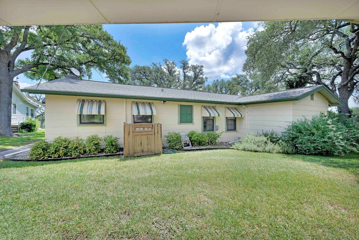Residence image 3
