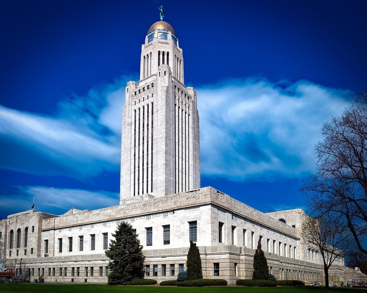 Lincoln Nebraska State Capitol building dome skyline