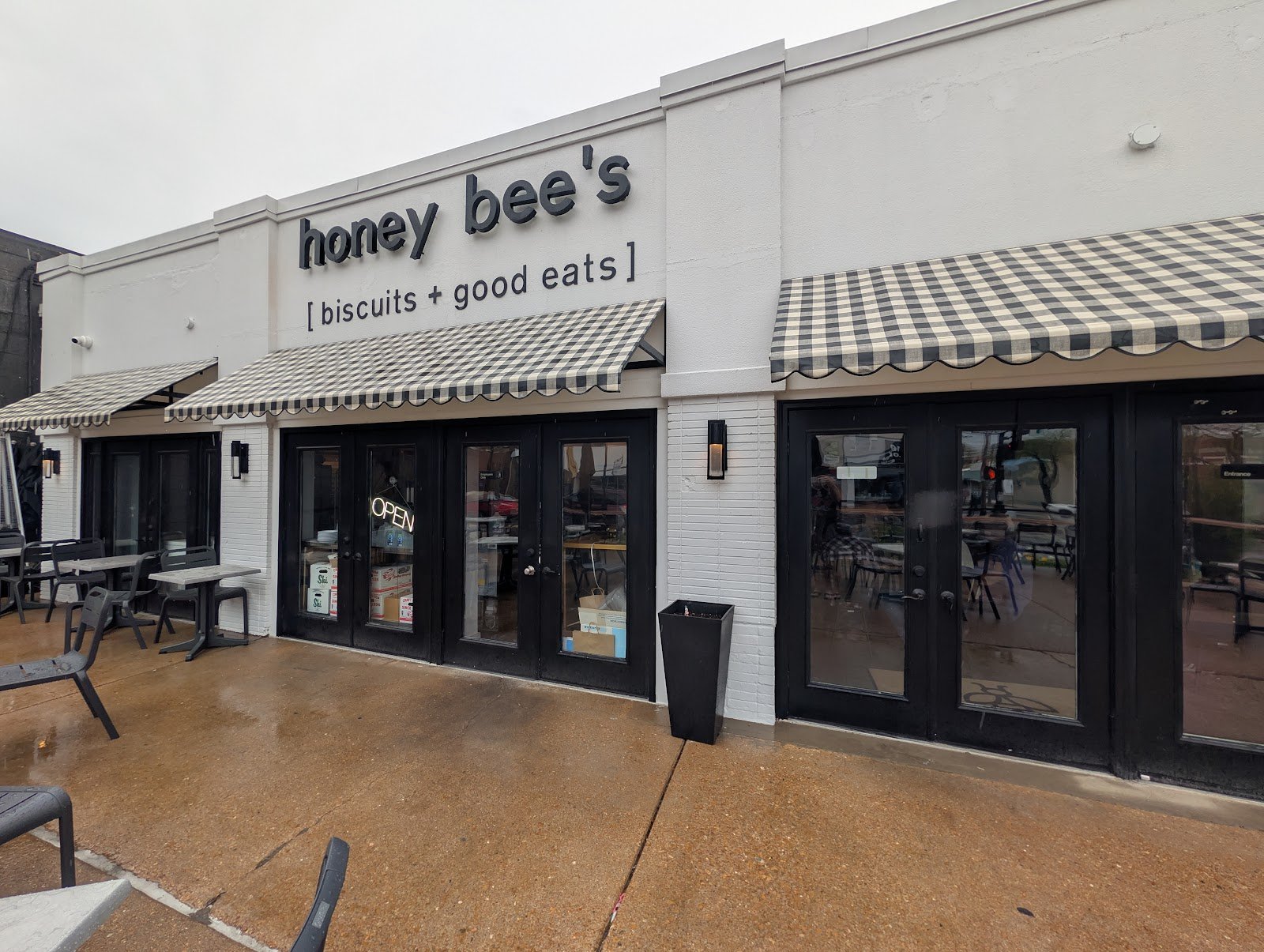 Honey Bee's Biscuits and Good Eats