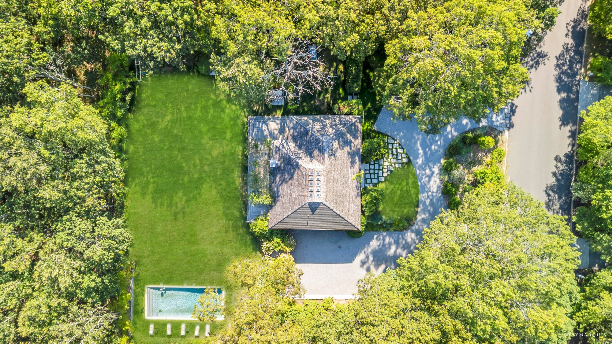Residence image 2