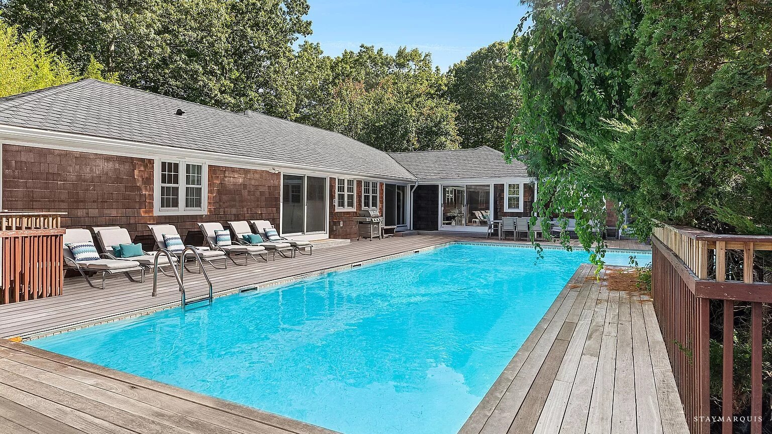 Residence image 3