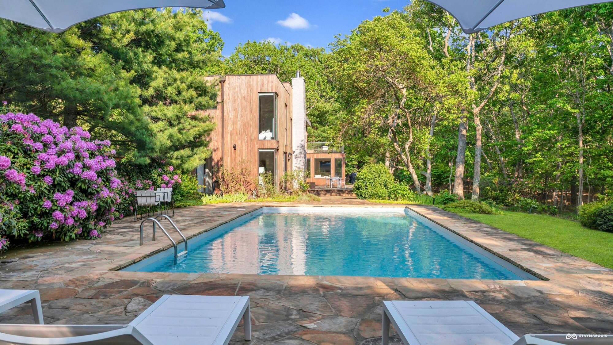 Residence image 4