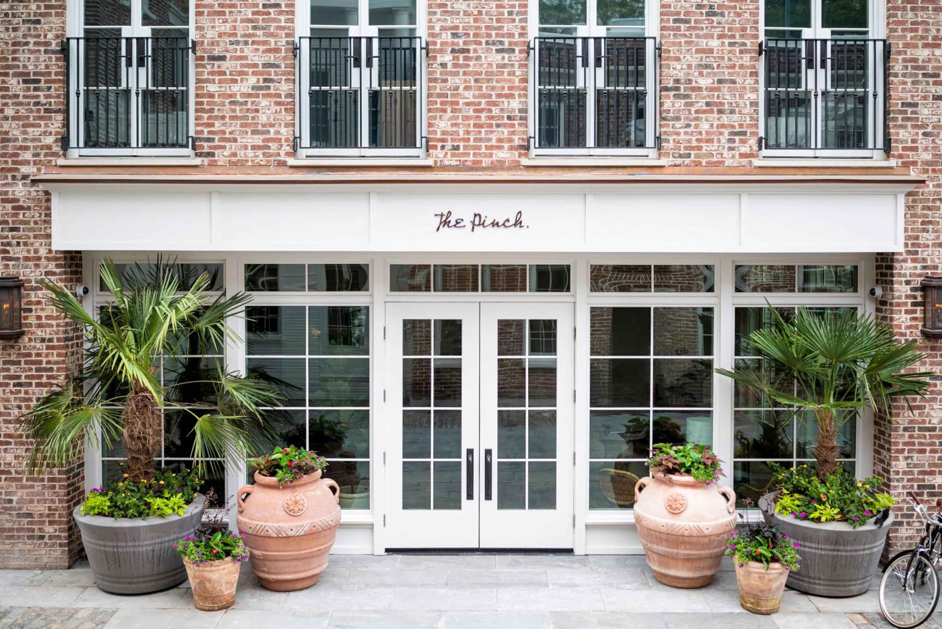 Experience the allure of historic Charleston in Charleston, SC