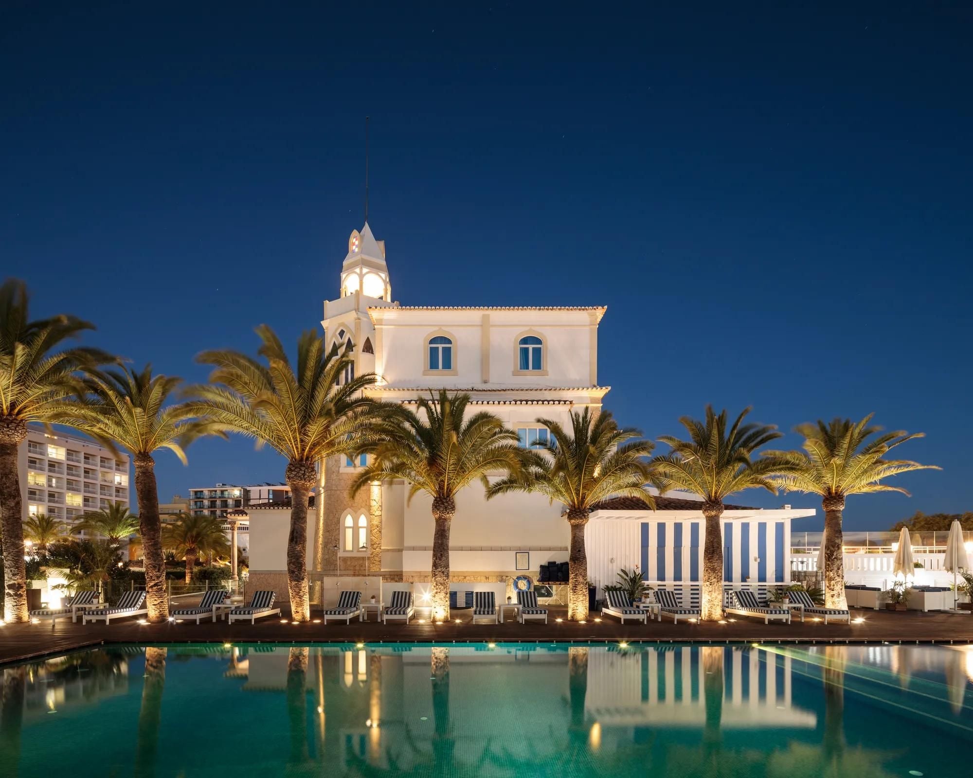Luxury redefined on the cliffs of Portimão in Portimão, Faro
