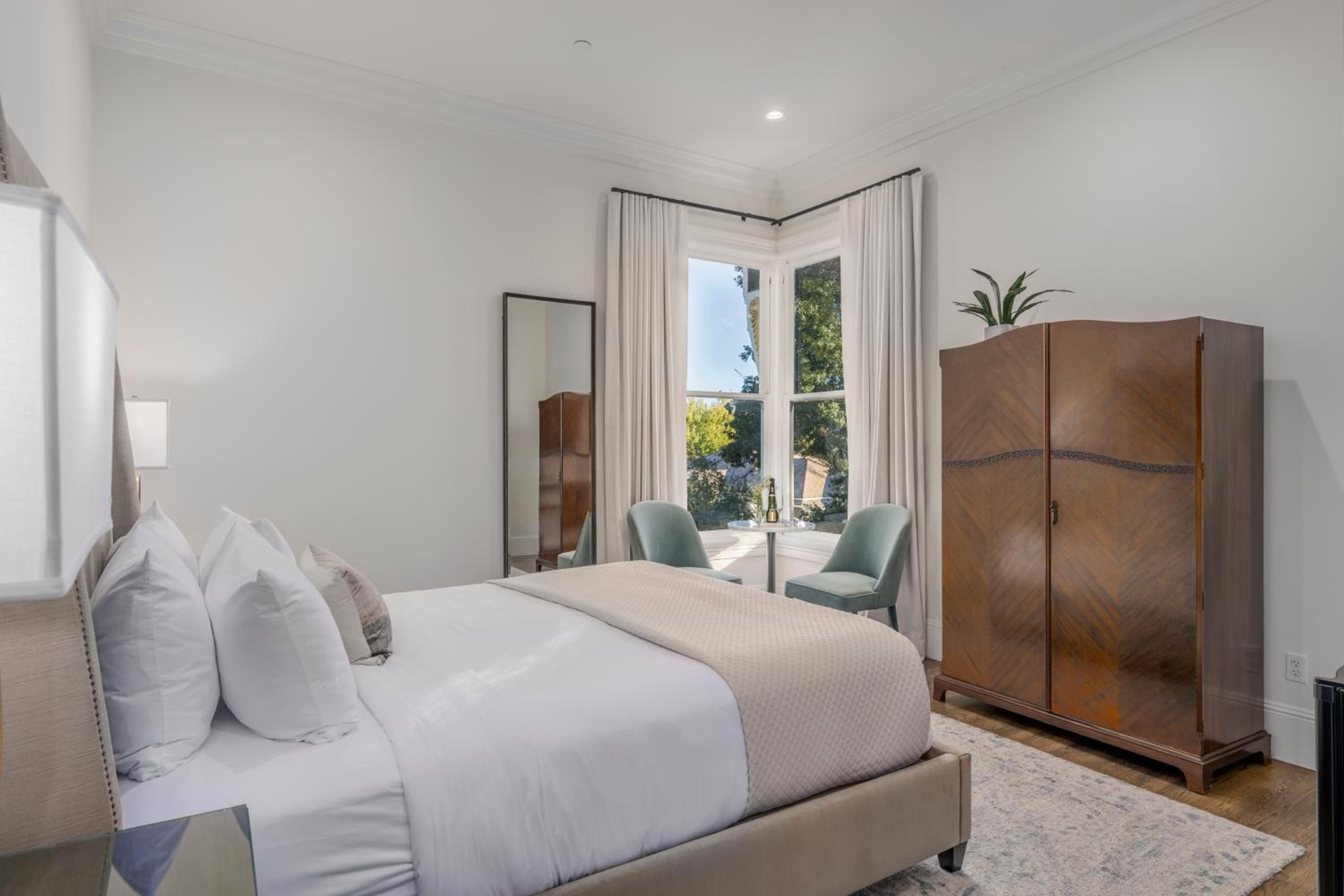 Indulge in historic Napa at a luxurious inn in Napa, CA