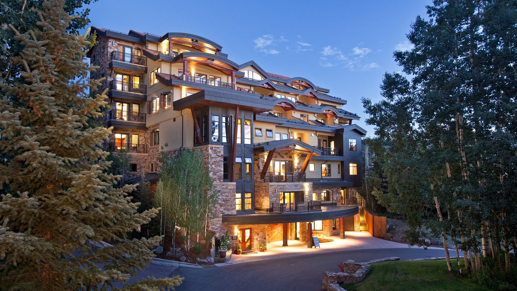 Experience Telluride's premier ski-in/ski-out luxury in Da Lat, CO